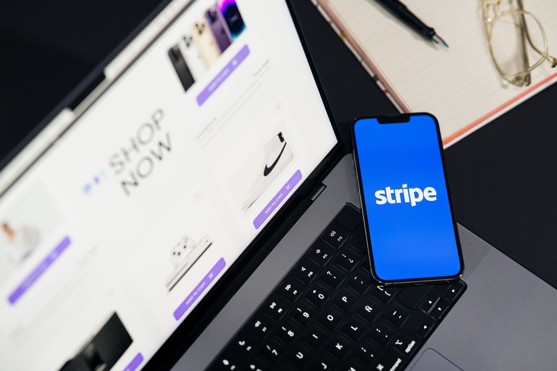 Drag-and-drop interface van een website builder zoals Elementor